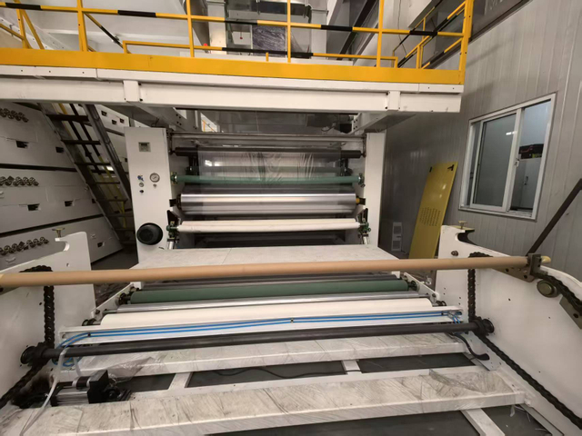 Máquina de revestimento PE para fazer filme de proteção de superfície 1300MM