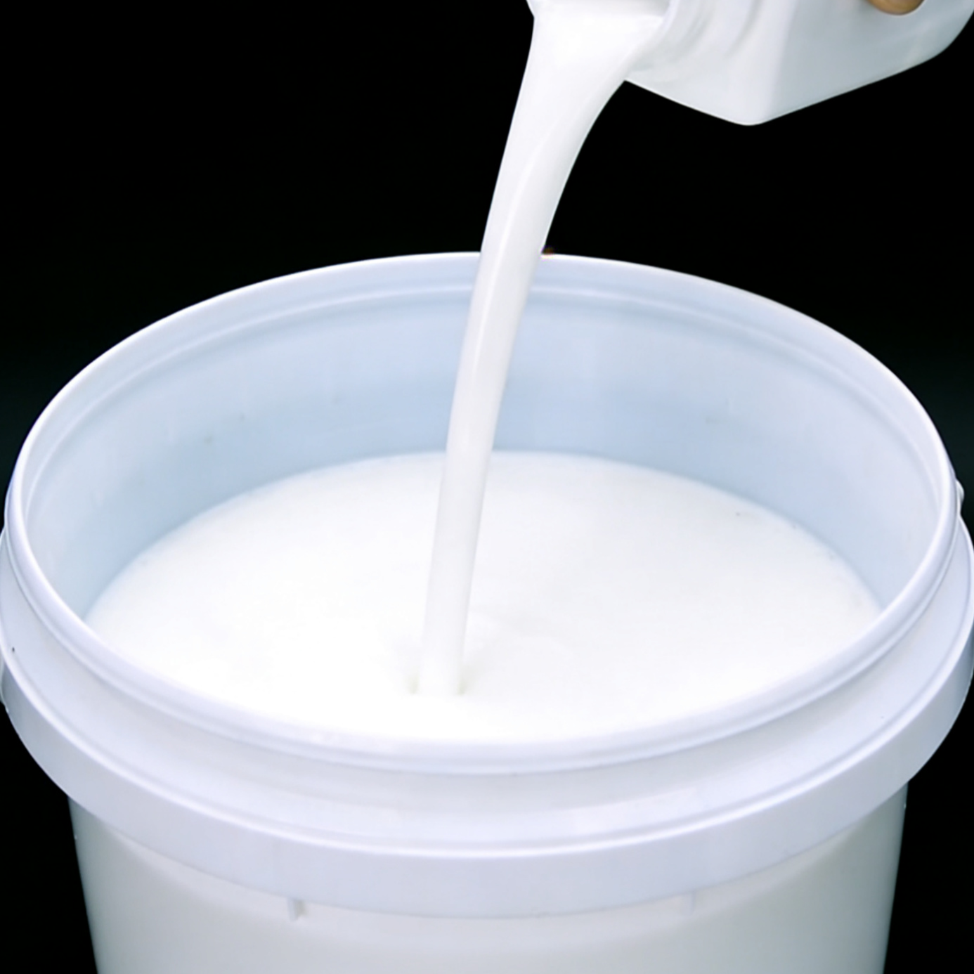 Emulsão acrílica de tecido durável