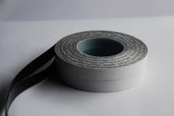 Adesivo sensível à pressão acrílica à base de solvente para substratos de PVC e PE